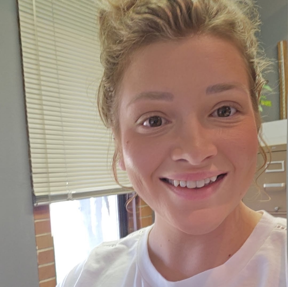 Meet your Posher, Leah
